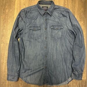 American Eagle Outfitters Men’s Faded Blue Denim Button-Front Shirt